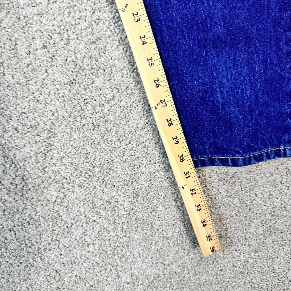 Levis measurements waist